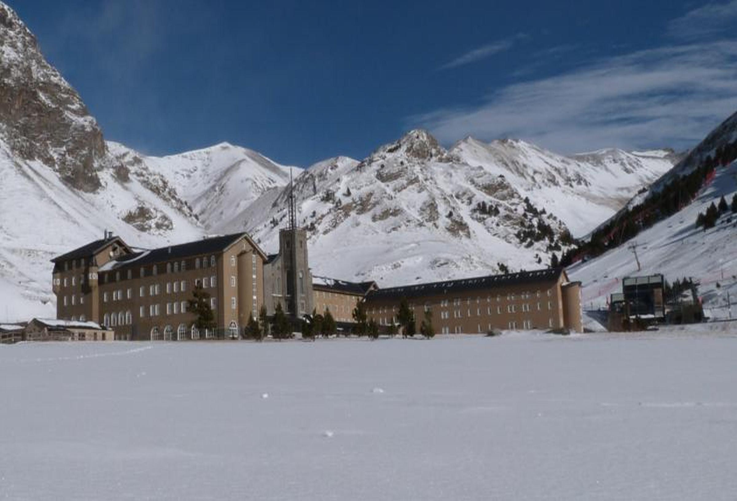 Apartaments Vall De Nuria Керальбс Екстер'єр фото